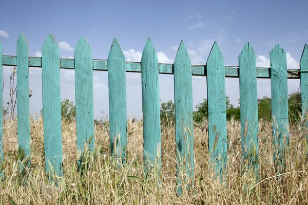 Clôture ganivelle en châtaignier : élégance et durabilité